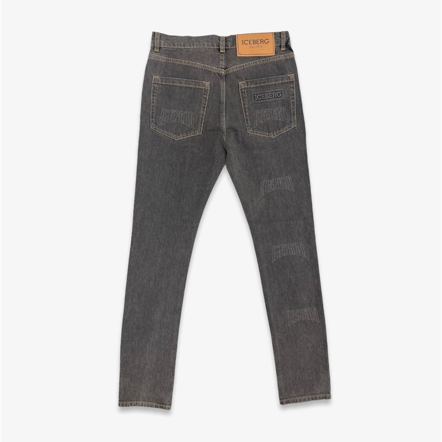 Iceberg 4L Pantalone 5 Tasche Smoke Grey Iceberg 4L Pantalone 5 Tasche Smoke Grey -Air Jordan Shop PhotoRoom 20210730 124852