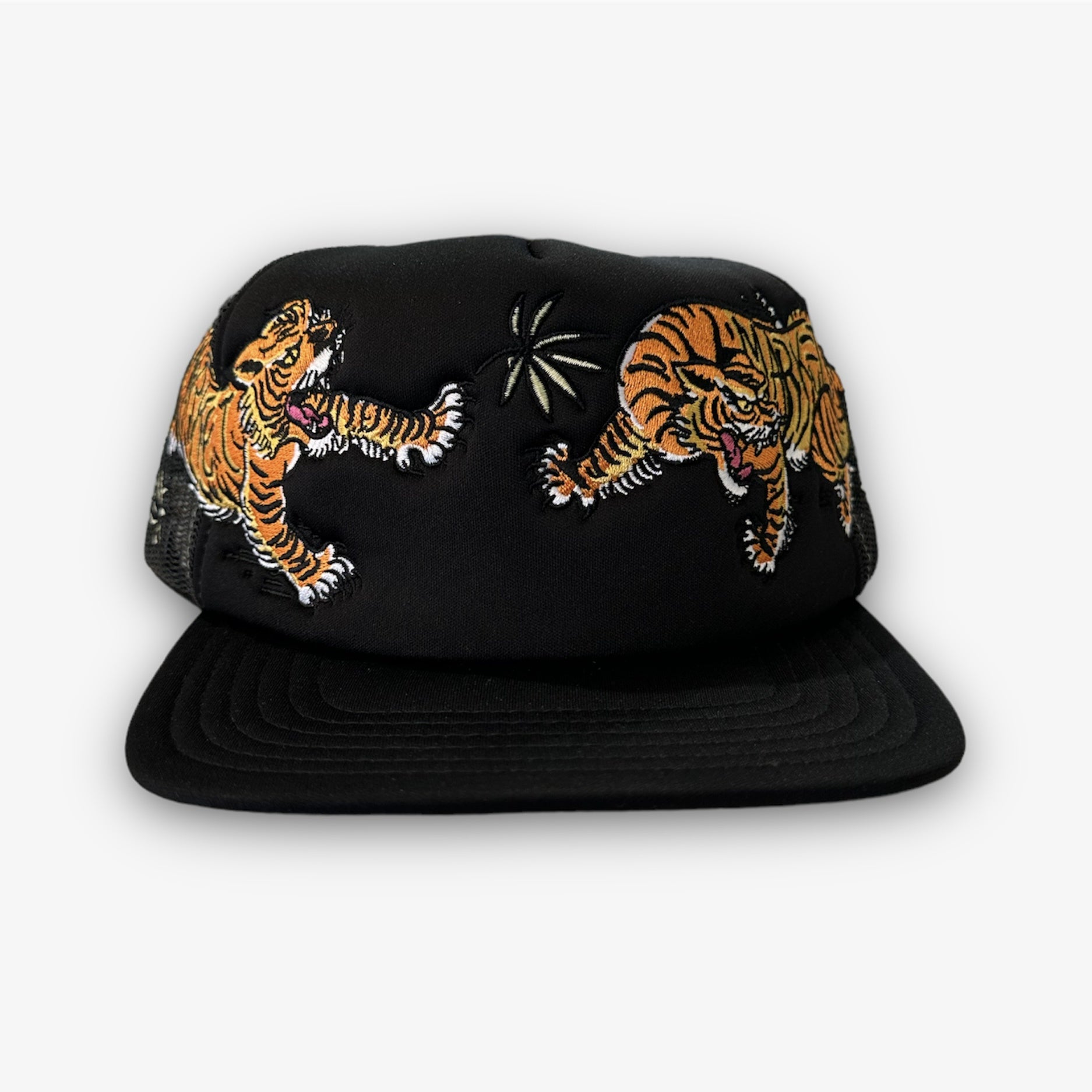 Market MAN EATER 5 PANEL TRUCKER HAT black Chinatown Market Market MAN EATER 5 PANEL TRUCKER HAT Black -Air Jordan Shop PhotoRoom 20221229 203508