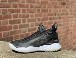 Air Jordan Proto-React Black White BV1654-001